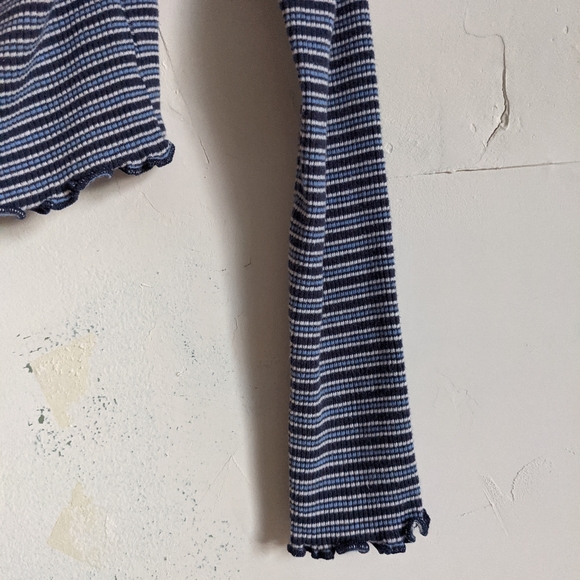 Striped Ruffle Crop Top - Long Sleeves - Picture 6 of 7